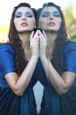 AlexWeisBluReflection1wl