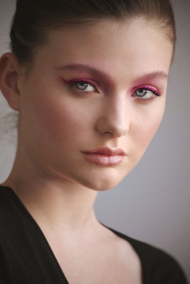 DakotaMarquissPinkLinerBeautyWL