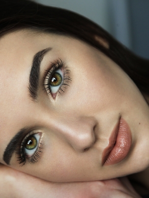 GraceSideHorizBeauty1WL