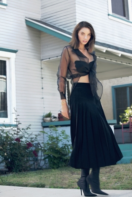 MichelleVawerHouseBlkdressfullWL