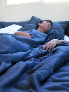 THEddieBluBlanketSleepingwl